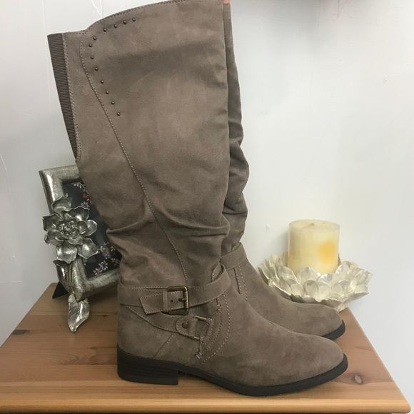 white mountain tall boots